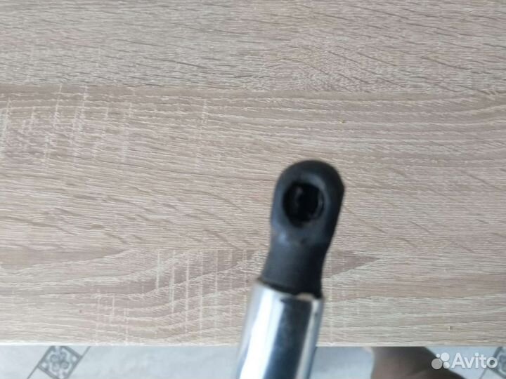 Упор газовый крышки Фольксваген Пассат б5+