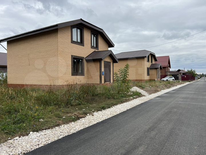 Коттедж 100 м² на участке 6 сот.