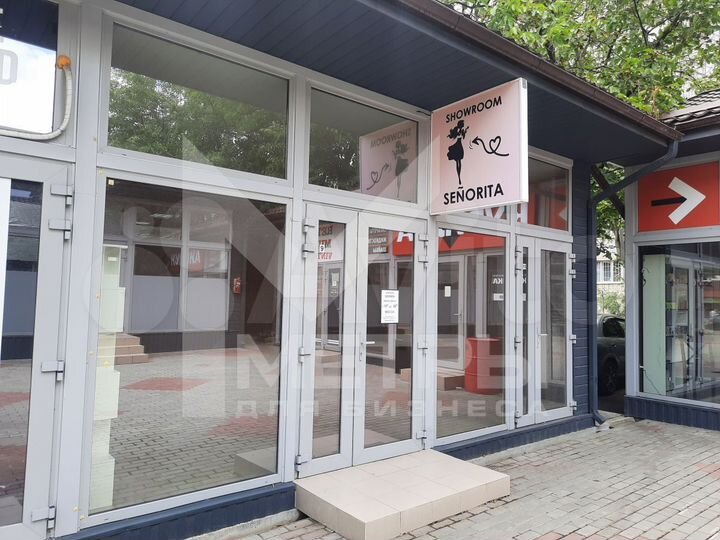 Помещение в торговом комплексе на ул. 1 Мая