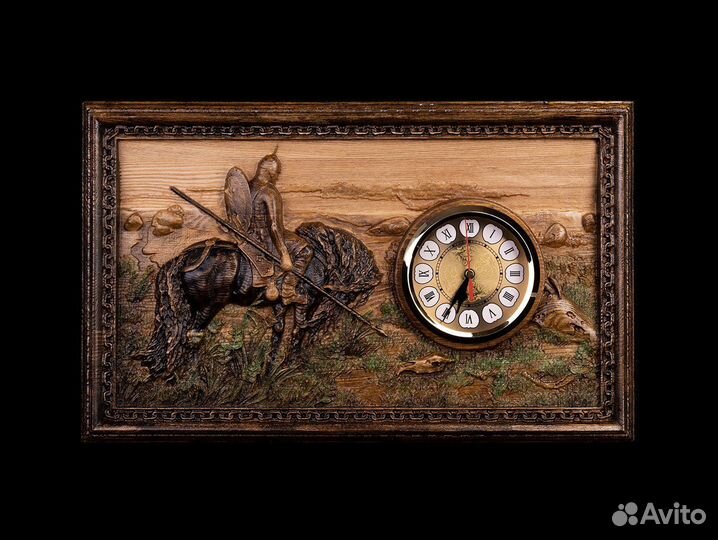 Часы на стену резные Витязь из дерева