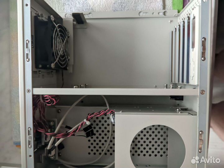 Корпус IEI PR-1500GW