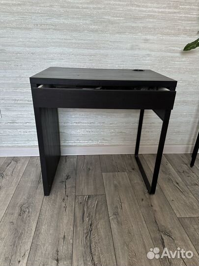 Письменный стол IKEA