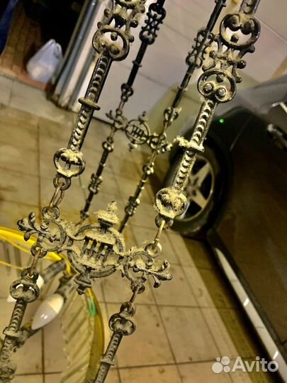 Люста Касли