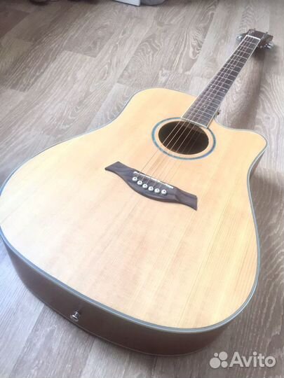 Гитара акустическая новая. Дредноут. Массив
