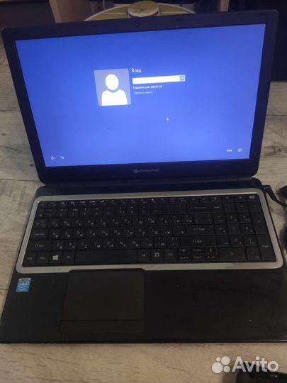 Ноутбуки Asus X53B и Packard bell Z5WT3