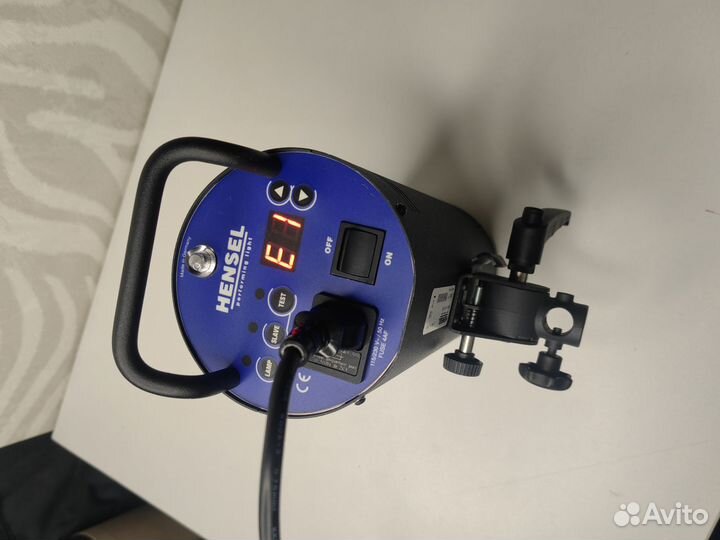 Фото оборудование вспышка, стойки, софтбоксы