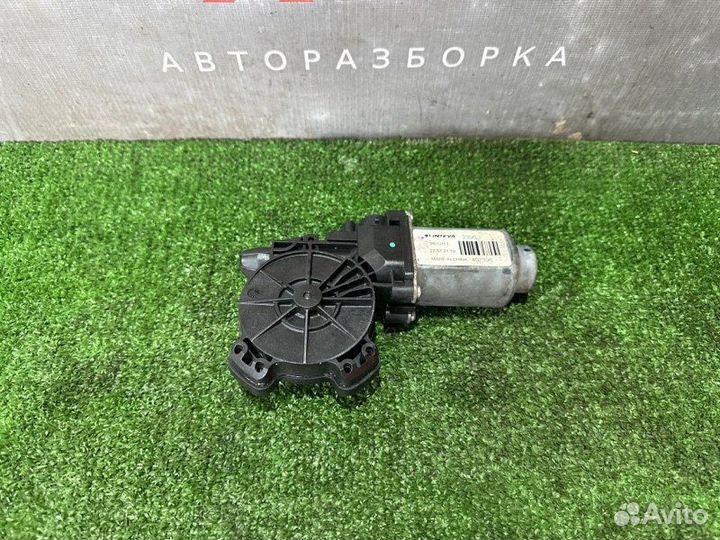 Моторчик стеклоподъёмника задний левый Kia Rio 3