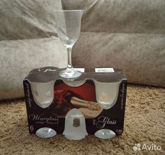 Бокалы для вина новые