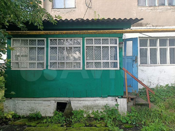 Доля в 2-к. квартире, 51,9 м², 1/2 эт.