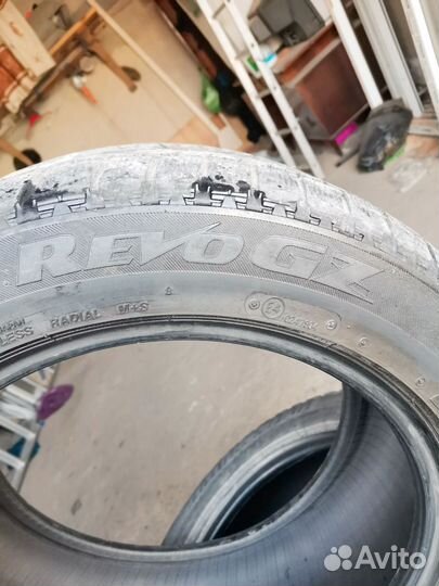 Bridgestone Blizzak Revo GZ 205/55 R16