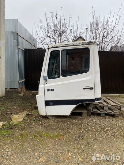 Кабина Mercedes 814