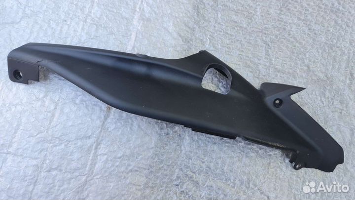 Ducati Hypermotard 950 Накладка Рамы