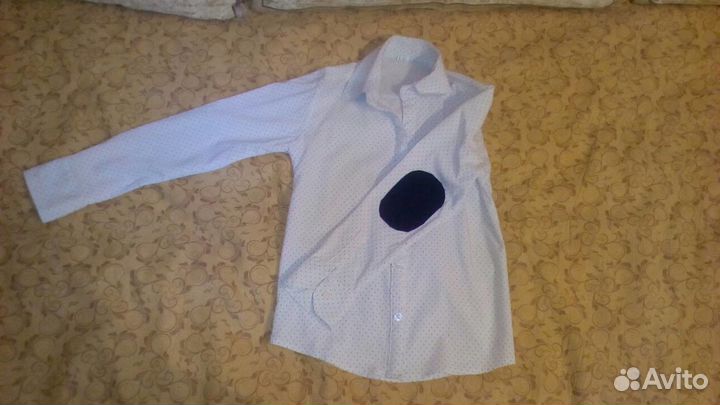 Рубашки школьные р.128 отл.состояние