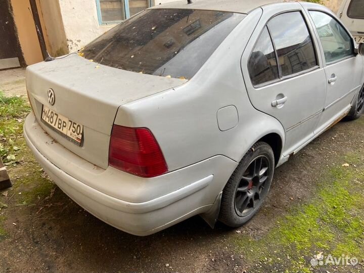 Фонарь задний правый Volkswagen Bora 1997-2005