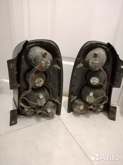 Фонари задние ssang yong rexton 1