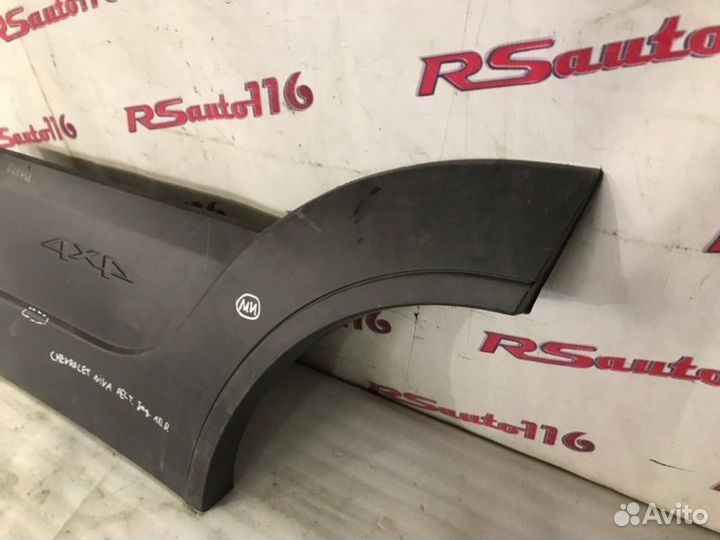 Накладка двери задняя левая Chevrolet Niva 2123