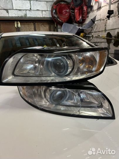 Фары ксенон Вольво s40