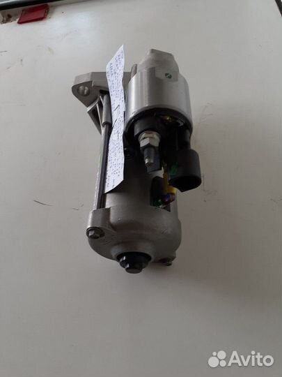 Фольксваген(VW) стартер новый Valeo 02E911023