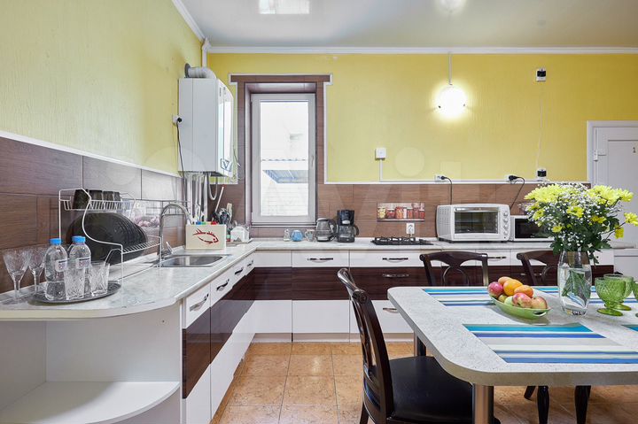 Дом 130 м² на участке 4 сот.