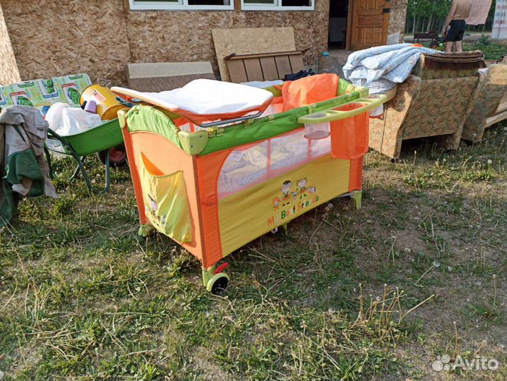 Детская кроватка трансформер с маятником