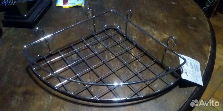 Угловая полка для ванной