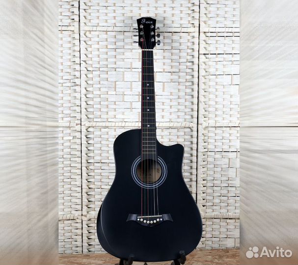 Гитара шестиструнная