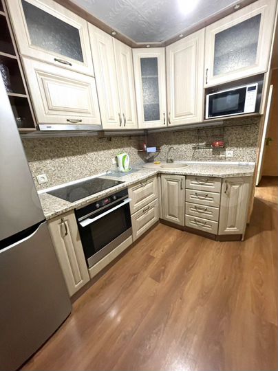 2-к. квартира, 55 м², 3/12 эт.