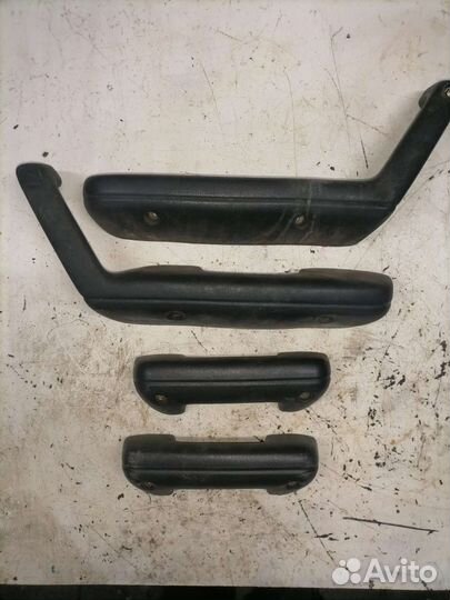 Ручка двери внутренняя Mazda 323 BF