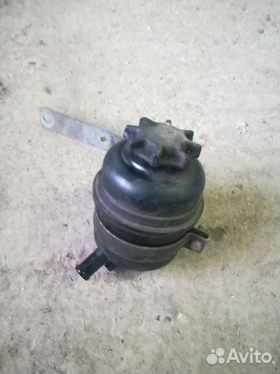 Бачок гур Лада Приора, Шевроле Нива