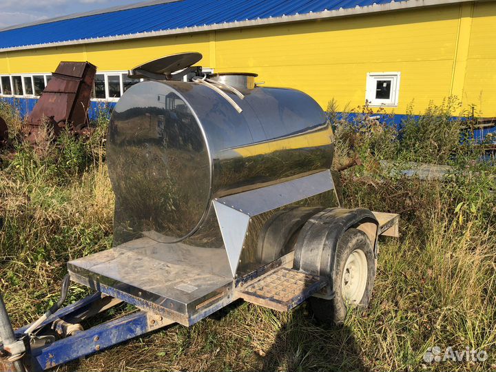 Прицеп пищевая цистерна Танко, бочка-прицеп 700л