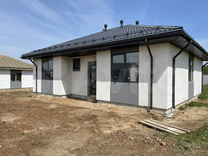 Коттедж 100 м² на участке 9 сот.