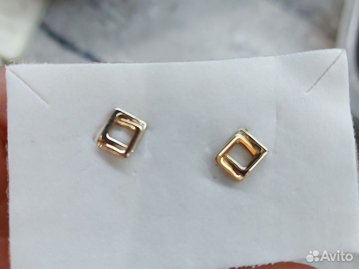 Золотые серьги