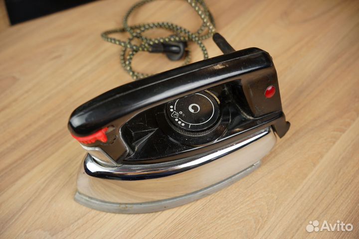 Утюг электрический СССР утп 1000-1.8