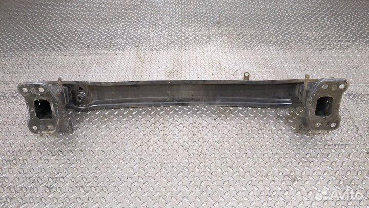 Усилитель бампера Skoda Yeti, 2013