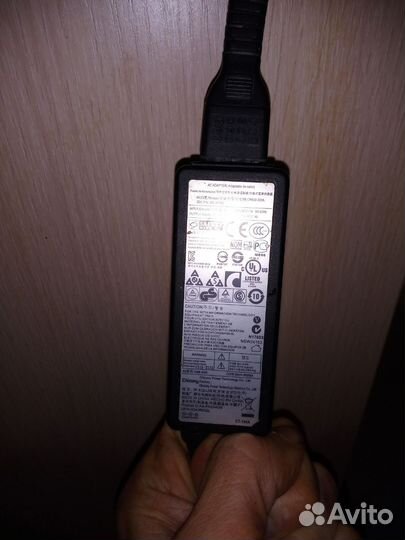 Питающей провод нетбуков, ноутбука