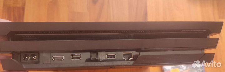 Sony PlayStation 4 PRO 7208 1tb