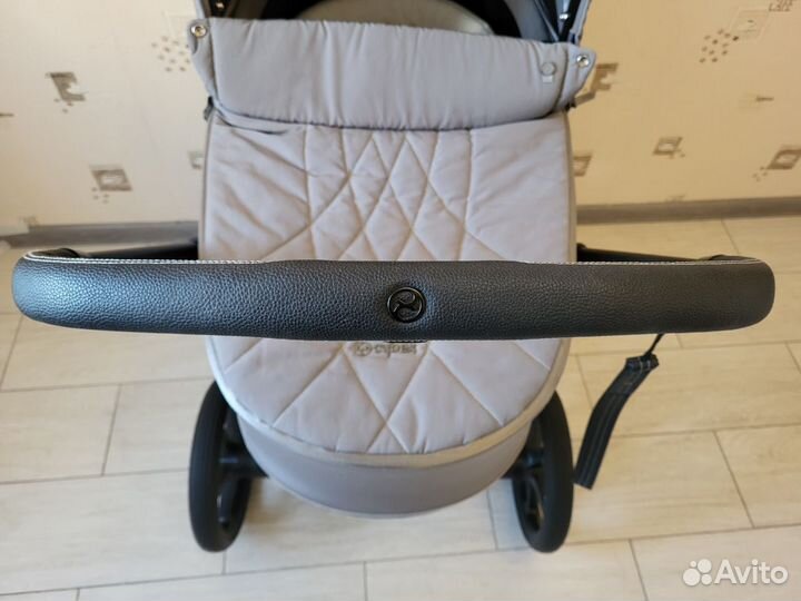 Коляска Cybex Priam III 3 в 1