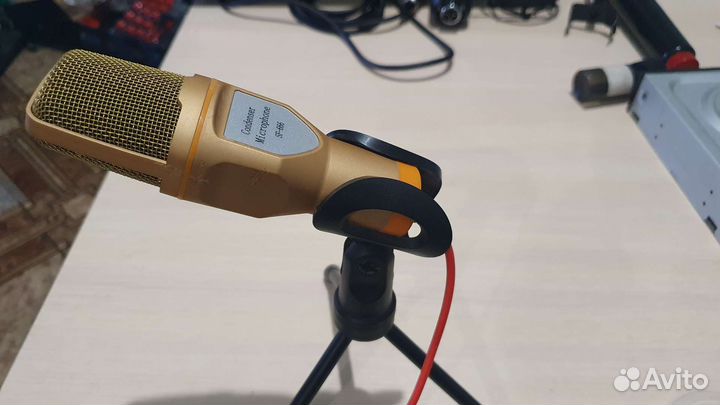 Микрофон конденсаторный SF-666