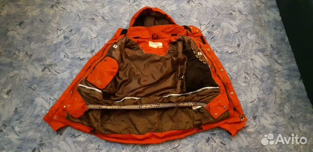 Сноубордическая горнолыжная куртка