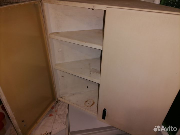 Угловая металлическая