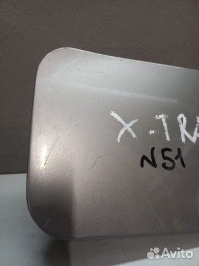 Лючок бензобака Nissan X-Trail