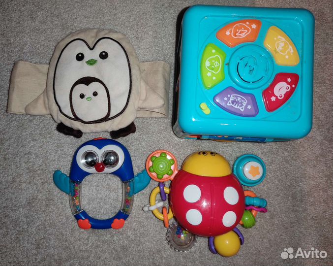 Игрушки для малыша пакетом