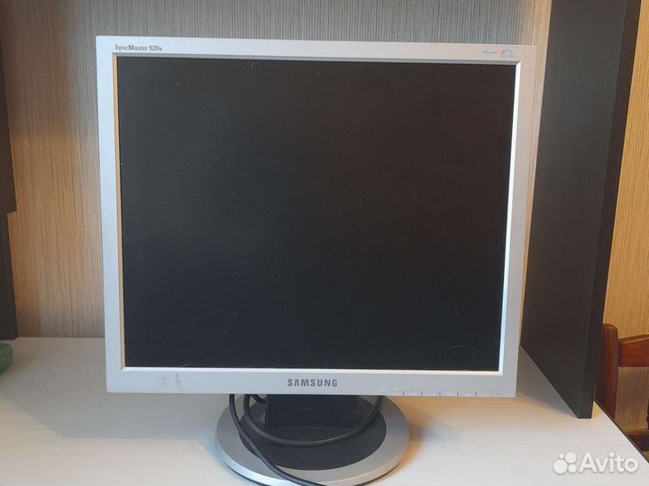 Монитор Samsung