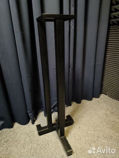 Стойки для акустики