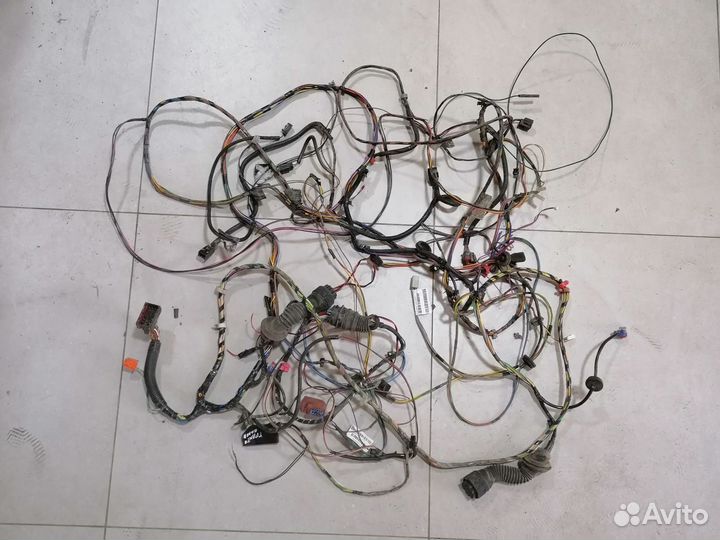 Проводка передней двери LADA Granta