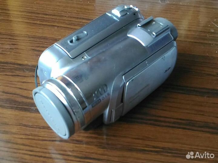 Видеокамера Panasonic NV-GS300