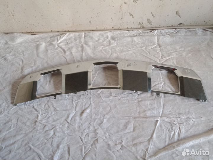 Накладка бампера на Мерседес ML-164