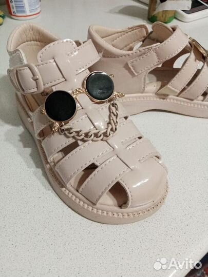 Сандалии для девочки