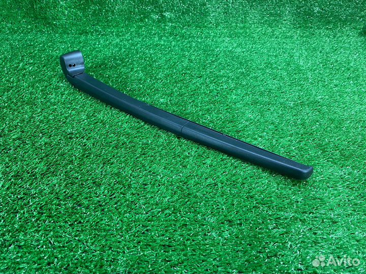 Поводок заднего стеклоочистителя Audi A3 8P VAG