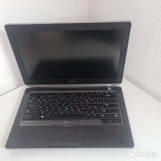 Ноутбук dell 13.3 HD Intel Core i5 HD graphics